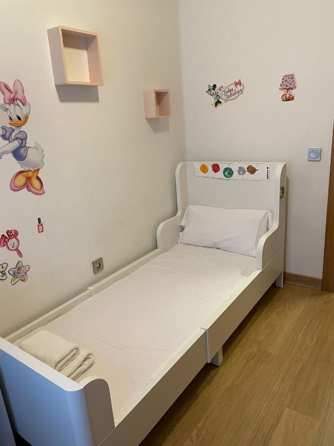 River Roses Malaga Exterior photo